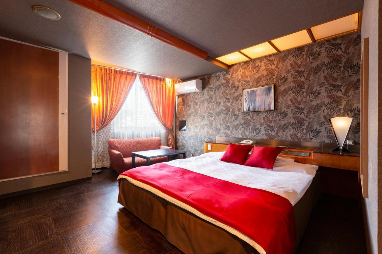 Hotel Liberty Kochi (Adults Only) Esterno foto