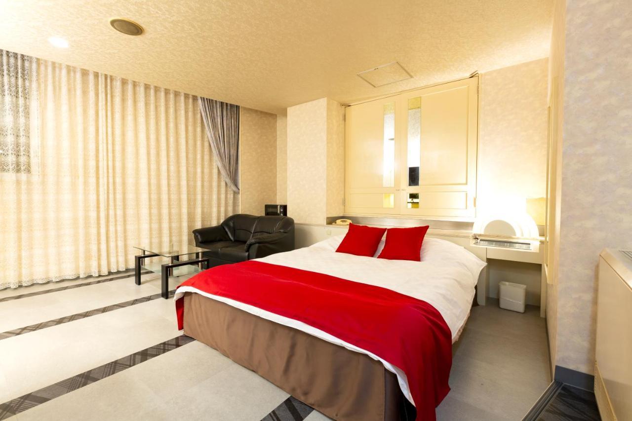 Hotel Liberty Kochi (Adults Only) Esterno foto